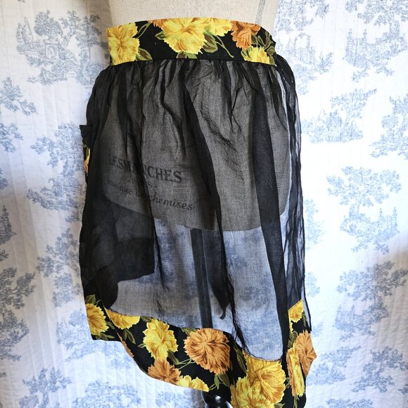 Vintage Apron Black Organza - Picture 5 of 7
